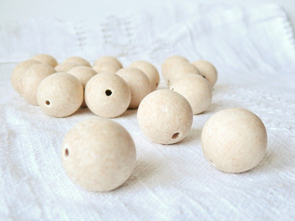 27 mm Wooden beads 10 pcs - natural eco friendly