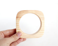 Load image into Gallery viewer, 20 mm Wooden bracelet unfinished square - natural eco friendly

