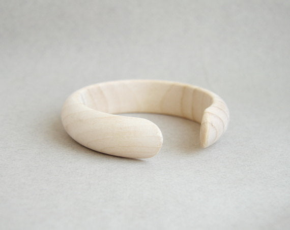 20 mm Wooden bracelet unfinished round with break - natural eco friendly