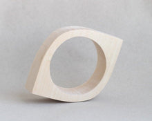 Load image into Gallery viewer, 30 mm Wooden bangle unfinished eye shape - natural eco friendly
