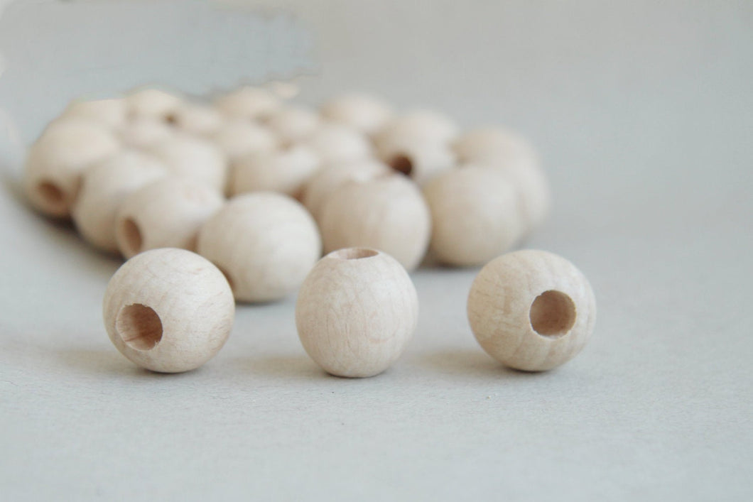 18  mm Wooden beads 50 pcs - big hole 6 mm - natural eco friendly
