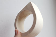 Load image into Gallery viewer, 35 mm Wooden bangle unfinished round with one corner - natural eco friendly
