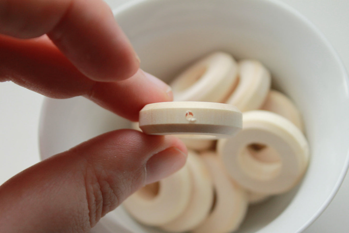 Unfinished Wooden rings - 25 mm (1")  - natural eco friendly - 10 pcs - two holes - beech wood