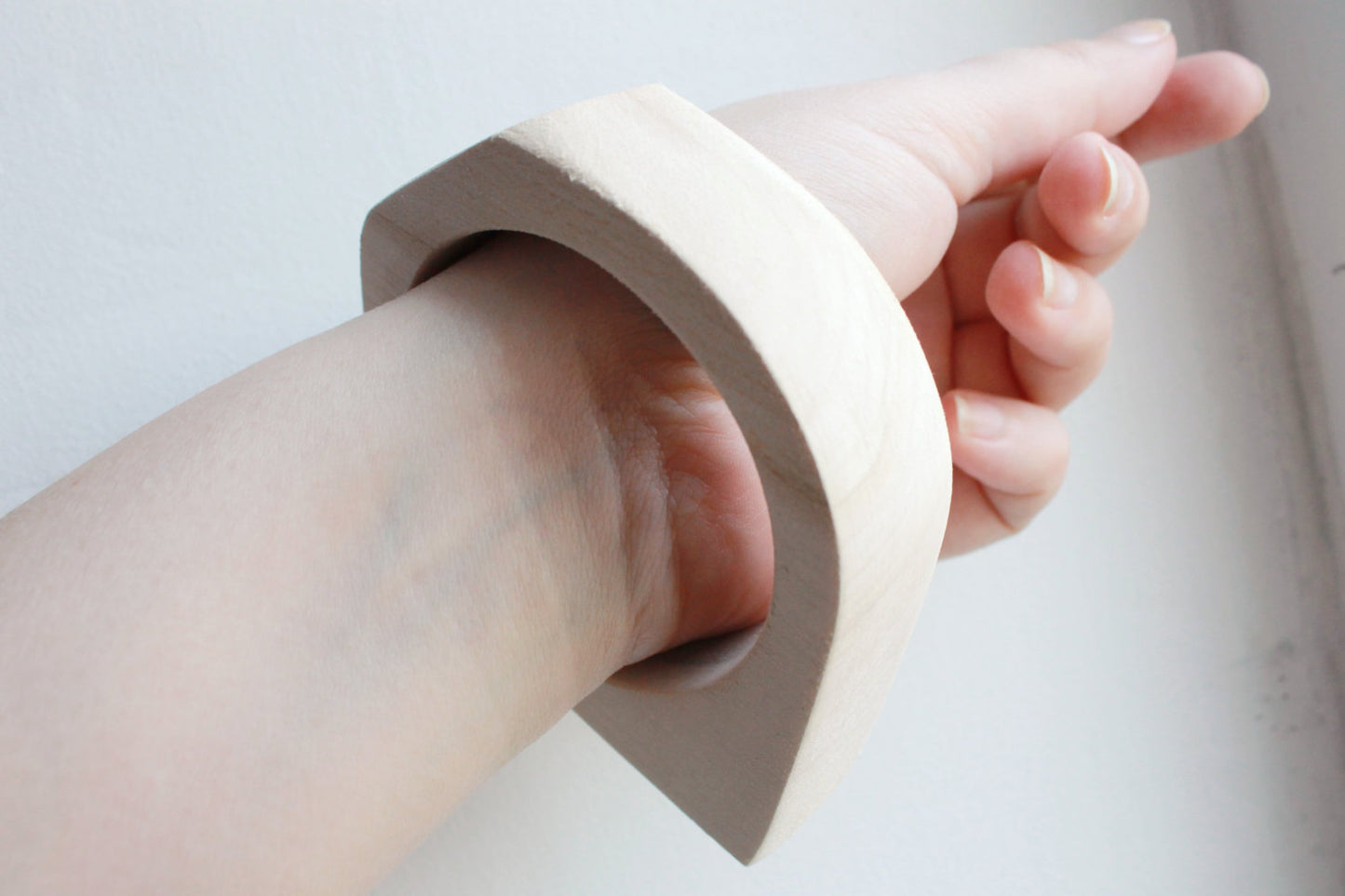 20 mm Wooden bangle unfinished rounded triangular - natural eco friendly