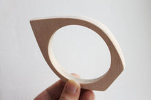 Load image into Gallery viewer, 10 mm Wooden bangle unfinished rounded triangular - natural eco friendly
