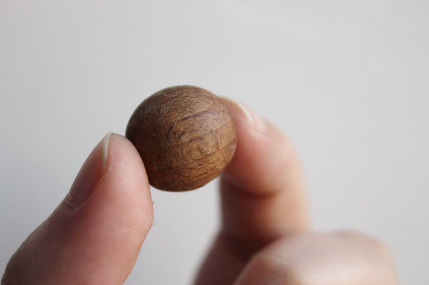 18 mm Wooden textured beads 10 pcs - natural, ECO-FRIENDLY beads - boiled in olive oil