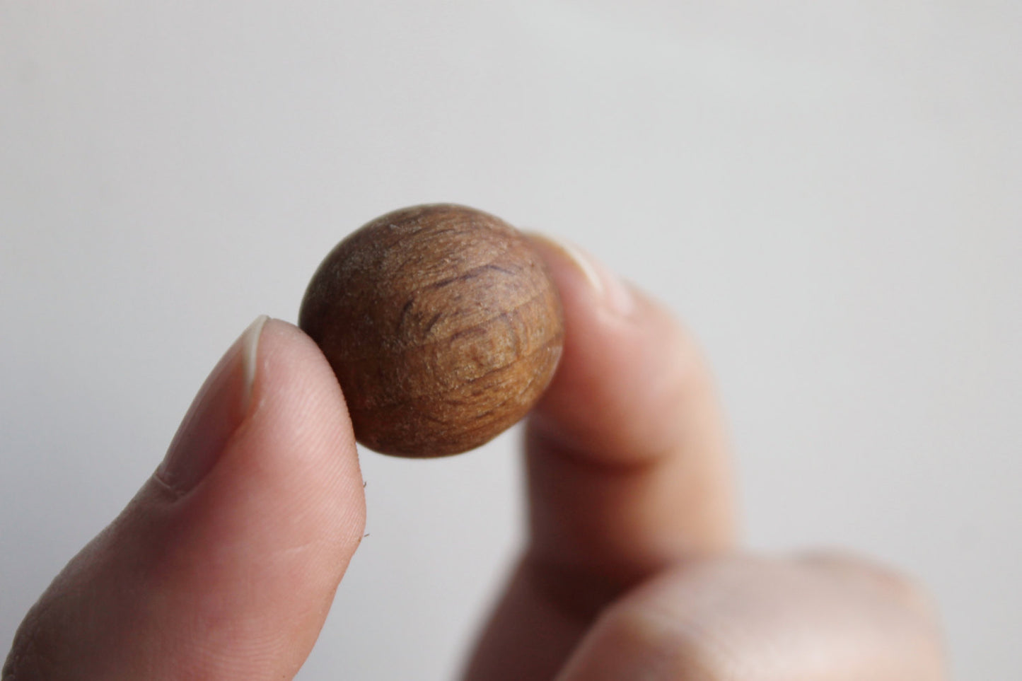 18 mm Wooden textured beads 25 pcs - natural, ECO-FRIENDLY beads - boiled in olive oil