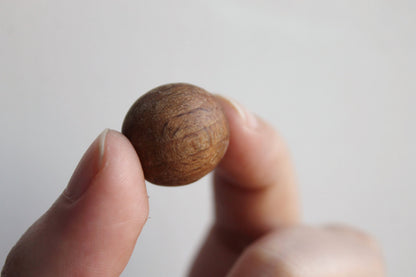 18 mm Wooden textured beads 25 pcs - natural, ECO-FRIENDLY beads - boiled in olive oil
