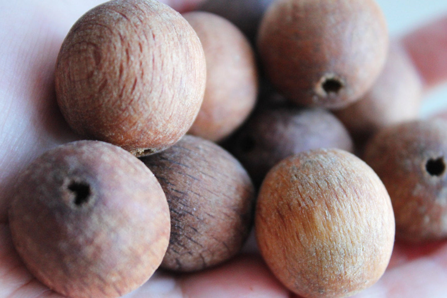 25 mm Wooden textured beads 10 pcs - natural, ECO-FRIENDLY beads - boiled in olive oil